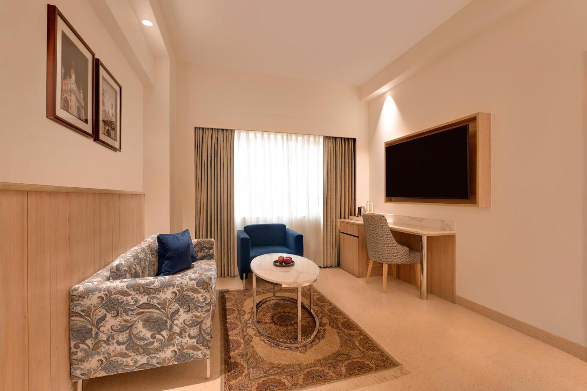 Lemon Tree Premier Hitec City Haïdarabad Extérieur photo